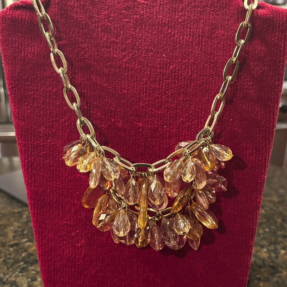 Elegant Gold Necklace with Amber Accents